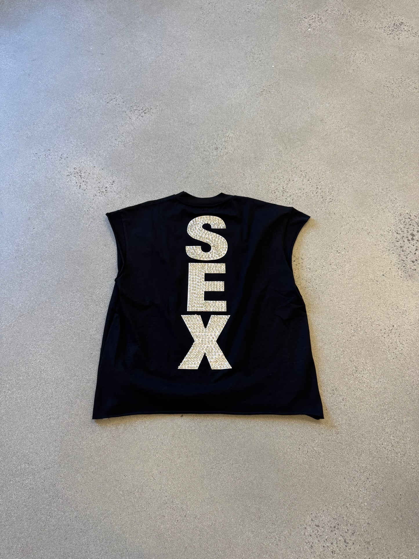 Matiere de Desirs Black Madonna Sex Cutoff Tee