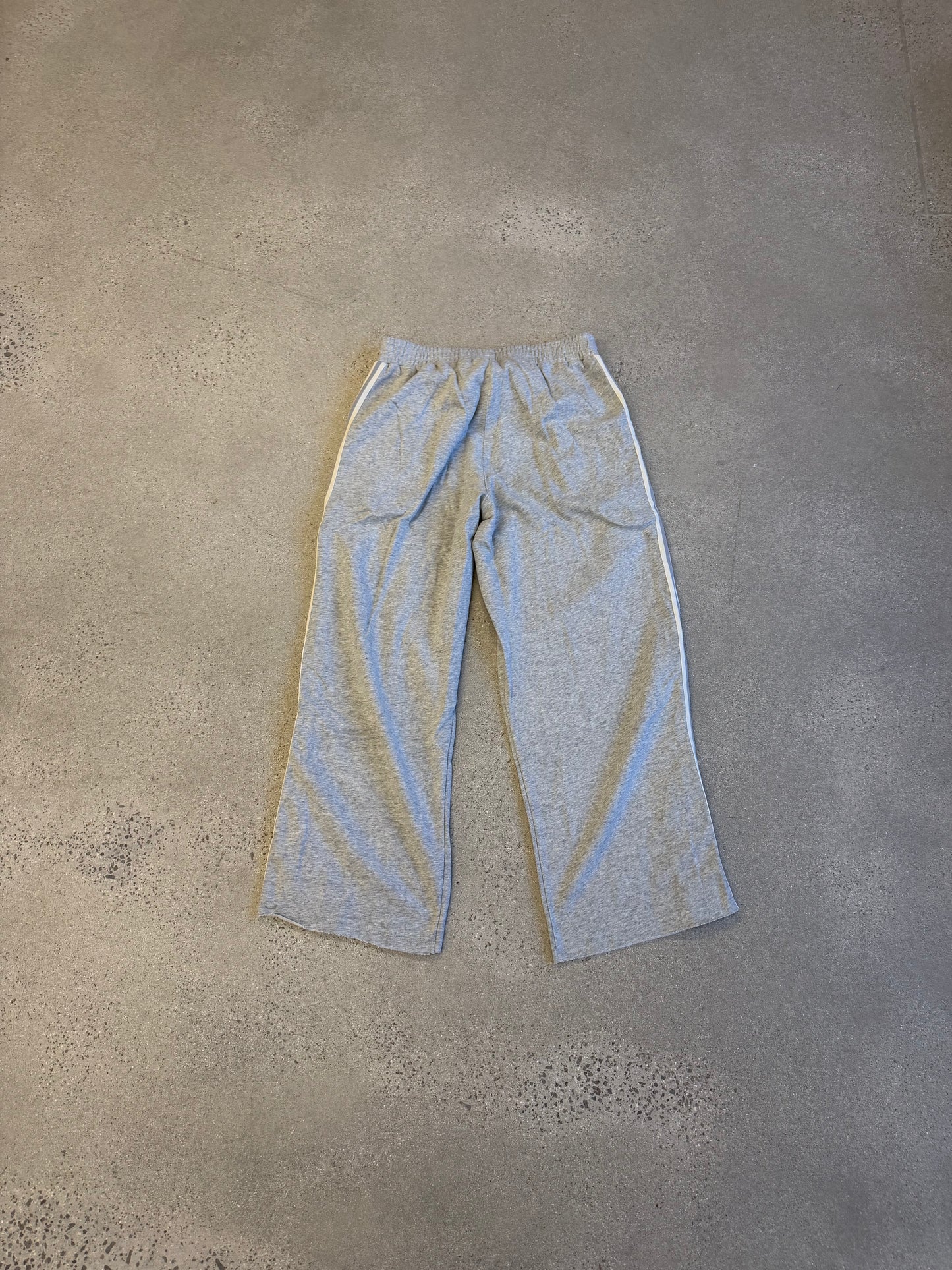 GV Gallery Raspberry Hills Gray Lil Leon Sweatpants