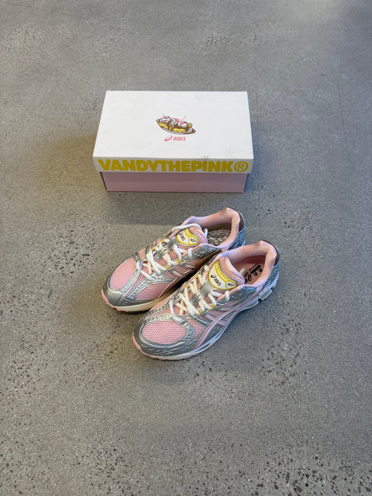 Asics Vandy the Pink x atmos Banana Split Strawberry Gel-Nimbus 10.5