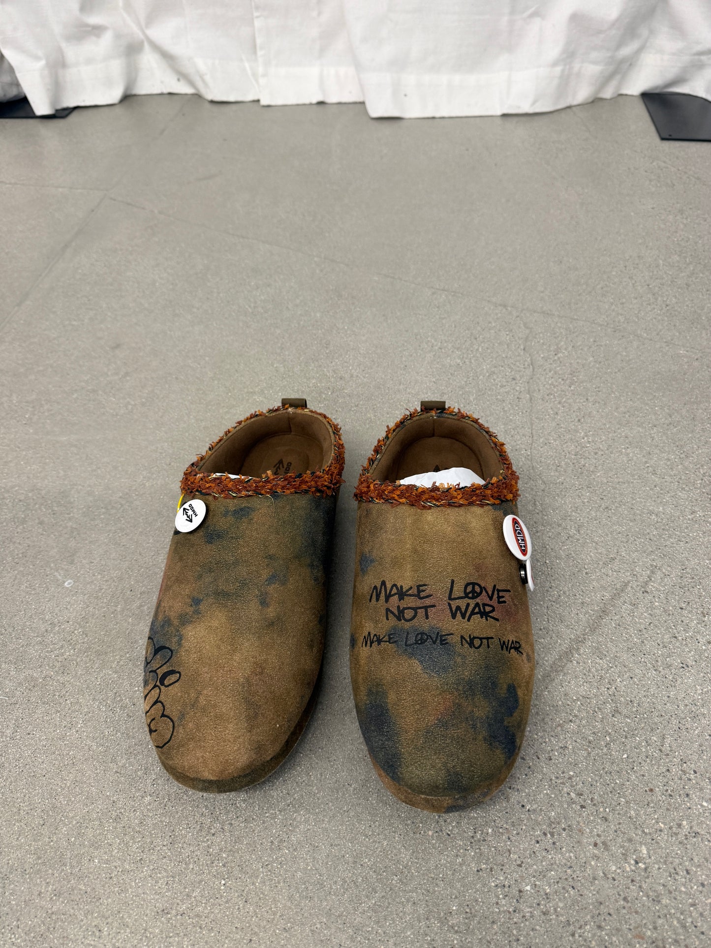 Happy Memories Don't Die HMDD Graffiti Mule Slippers