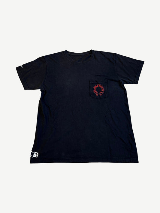 Chrome Hearts Black Red Horseshoe Cemetery Cross Tee