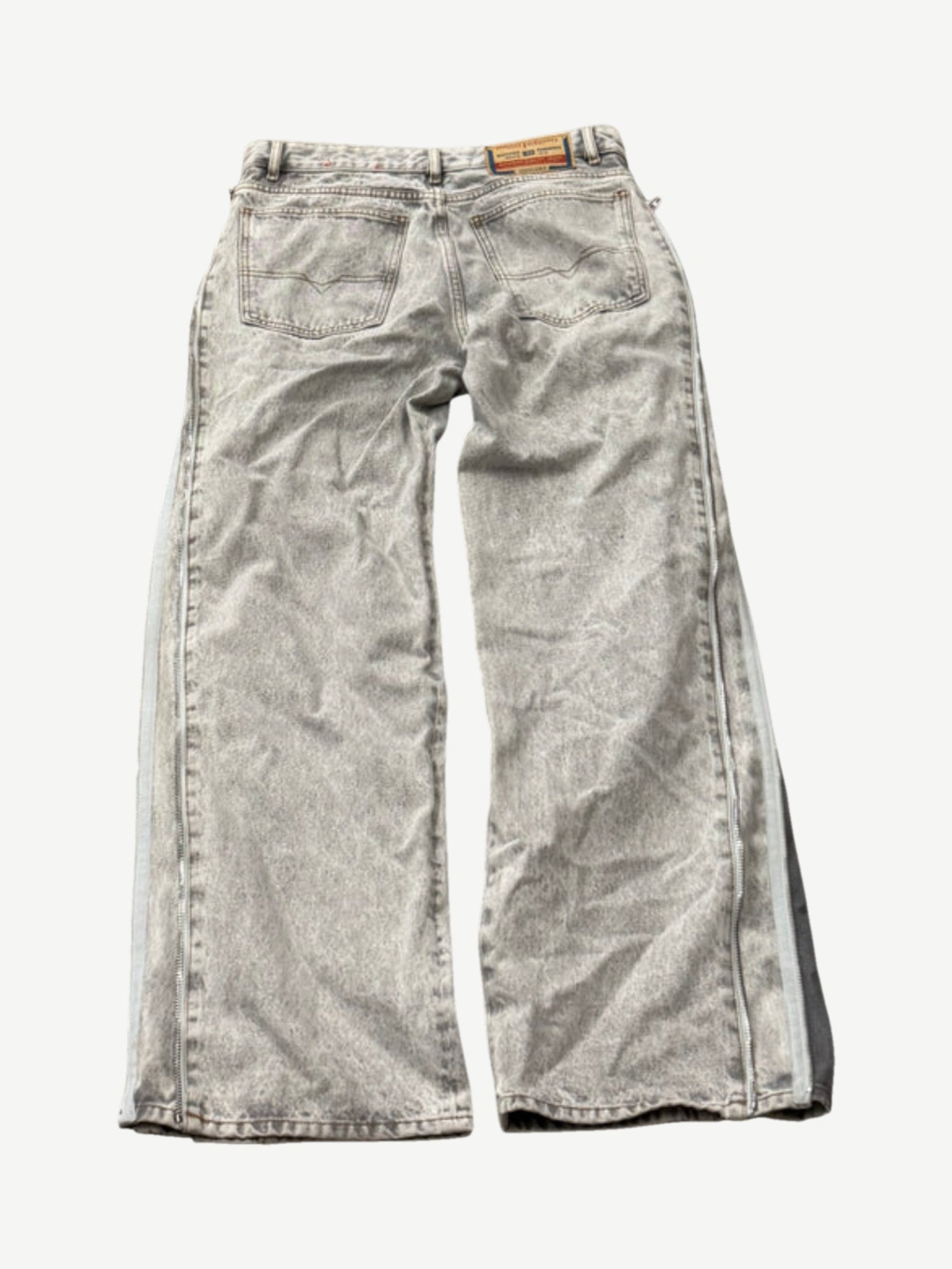Diesel D-Rekiv straight jeans back in gray acid wash with classic Diesel pockets and brown leather tag