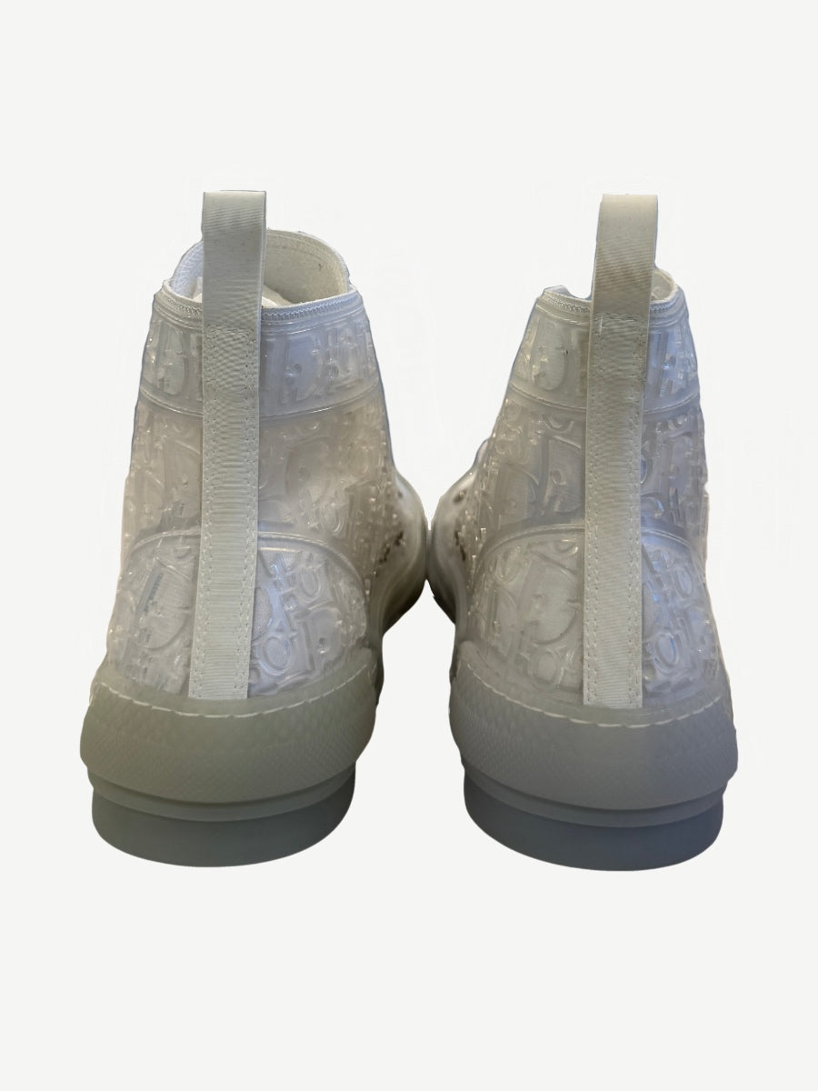 Dior B23 white high-top sneakers rear view with embossed Oblique pattern and heel pull tabs