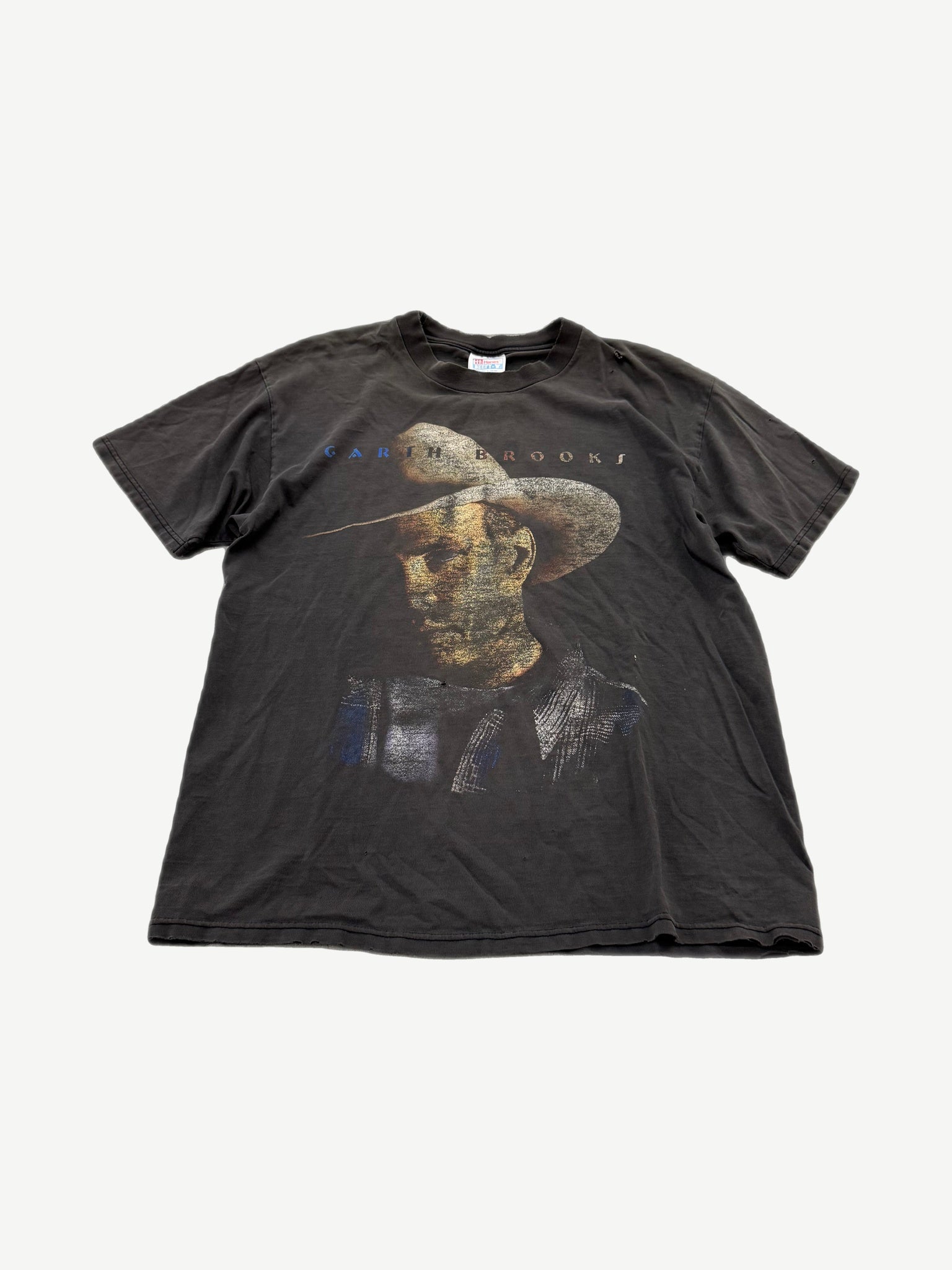 Vintage Garth Brooks Fresh Horses tour tee in black with horse illustration and tour title across chest.