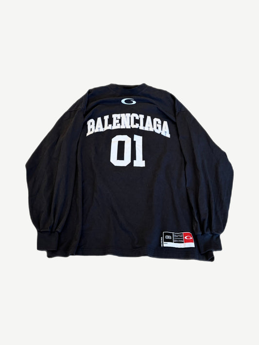 Balenciaga black basketball longsleeve front with white BALENCIAGA 01 arc logo and jersey number