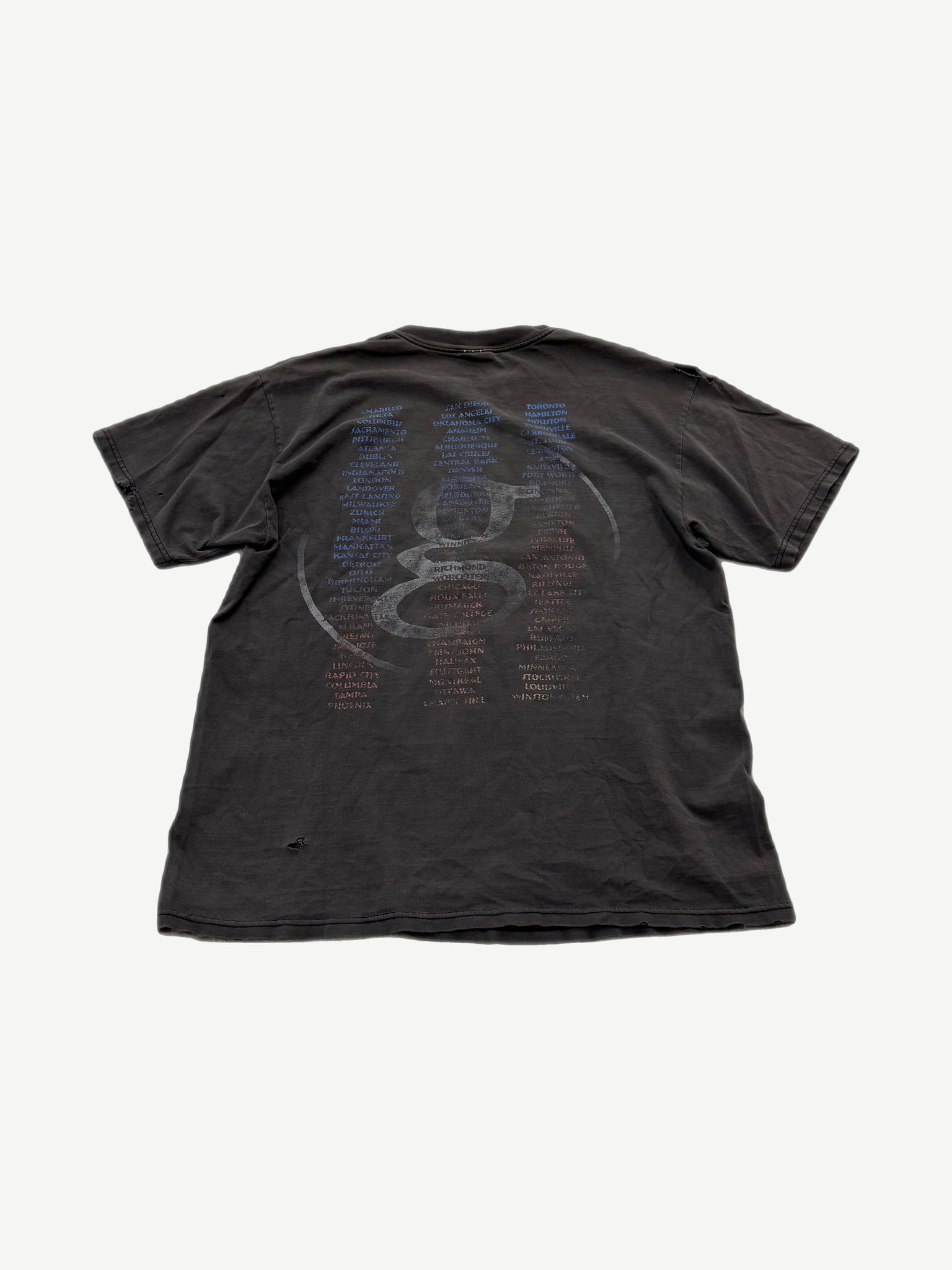 Back of Garth Brooks Fresh Horses vintage tour tee with full 1996 tour date list printed in white.