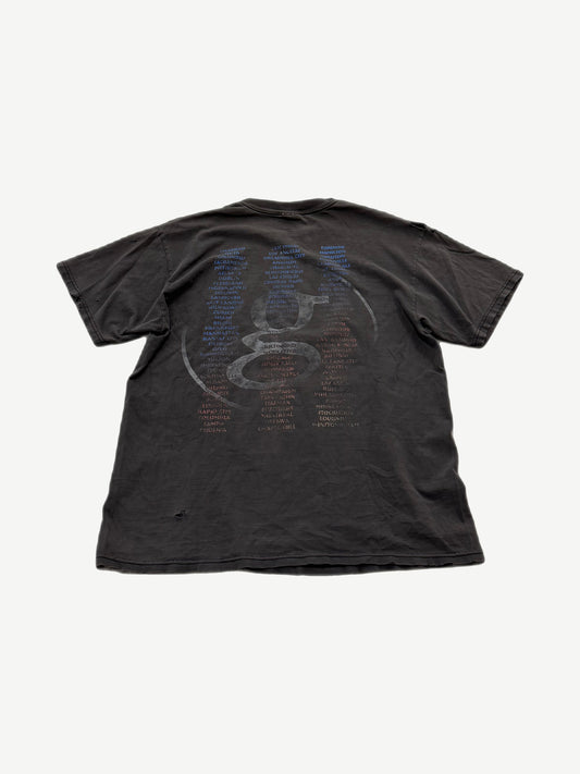 Back of Garth Brooks Fresh Horses vintage tour tee with full 1996 tour date list printed in white.
