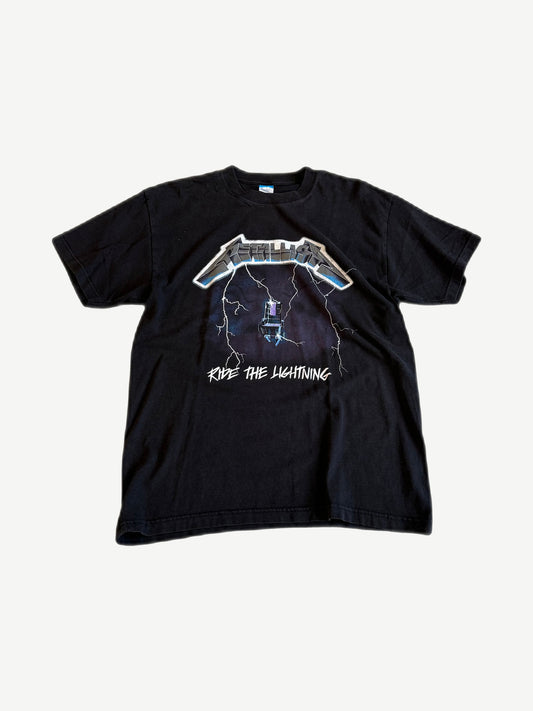 Vintage Metallica Ride the Lightning black tee front with chrome logo and electric chair album art