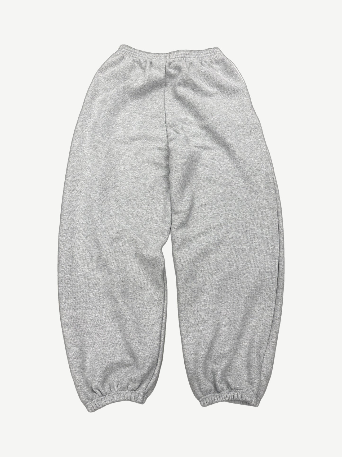 GV Gallery Raspberry Hills Gray Weekday Baggy Sweats