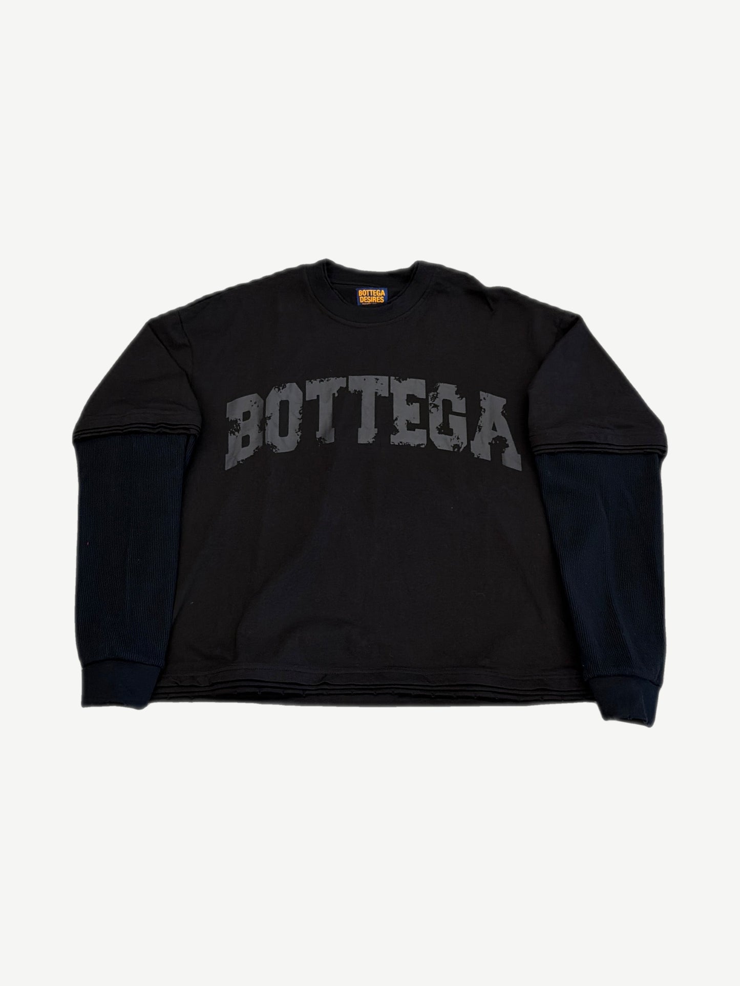 Bottega Desires black layered longsleeve with arched BOTTEGA print and ribbed contrast sleeves