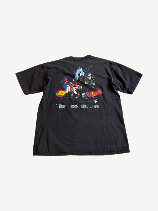 Vintage Metallica 1993 Nowhere Else to Roam Europe tour tee back with multicolor flag map of dates.